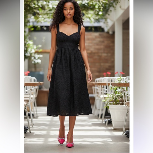 Chic Pink Women's Heels With Box - Picture 9 of 9